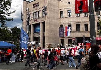 Српските студенти во блокада организираат голем протест на Славија во Белград (ВИДЕО)