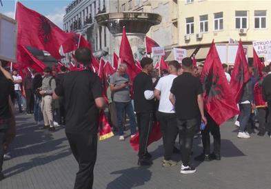 Полагањето на правосуден испит на албански отвора дилеми – Камбовски предупредува на можност од  „правна конфузија“