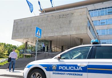 Неколку училишта во Загреб утрово добиле закани за поставени бомби