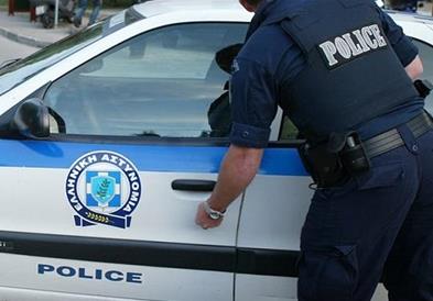 Грчката полиција заплени 25 нелегални пиштоли, се сомнева во шверц за турски криминални групи 
