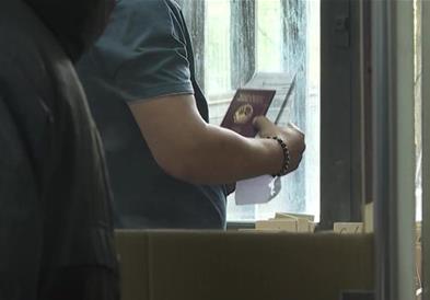 МВР го продолжи работното време на шалтерот за одобренија за патување на малолетници во Скопје