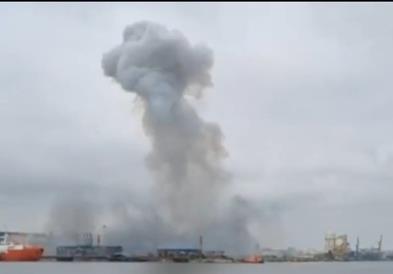 Поморски дрон експлодира во романско пристаниште (ВИДЕО)