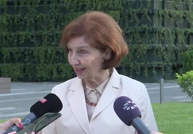 Сиљановска Давкова по средбата со Јотова: Не се во прашање само уставните измени, туку има и други барања