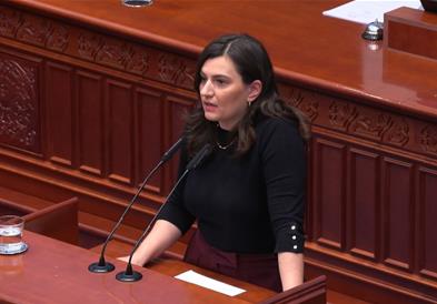 Зајкова: Доста со „шурење“ на граѓаните – во државава мора да има социјална одговорност