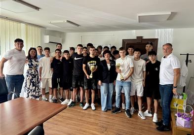 Градоначалничката Стаменкоска Трајкоска ги пречека шампионите од ФК “КУЛ”