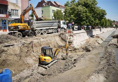 Николоски: Над 4 милиони евра инвестираме во Неготино во изградба на улици, водоводни....
