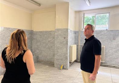 Герасимовски: Подобри услови за учениците , во тек санација на инфраструктурата во училиштето „Димитар Миладинов“