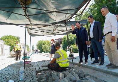 Николоски: Инвестираме преку 165 милиони денари за нови улици во Гевгелија. Со општината ќе работиме на изградба на нов влез во градот