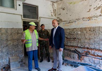 Мисајловски во увид на градежните активности во касарната во Ќојлија