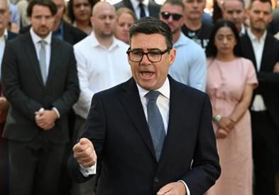 Новиот британски премиер ги намалува даноците на сметките за електрична енергија