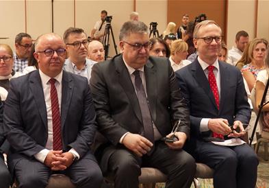 Започнува примената на мерит системот во јавната администрација – вработување само според компетенции 