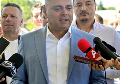 Јанчев: Официјално е отворен Градскиот базен во Кавадарци!