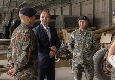 Мисајловски во посета на артилерискиот баталјон и увид на градежните активности во касарната „Мирче Ацев“ во Прилеп