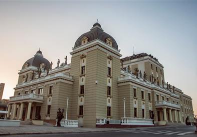 Премиерата на „Три сестри“ со превод на англиски јазик- МНТ се отвора кон меѓународната публика
