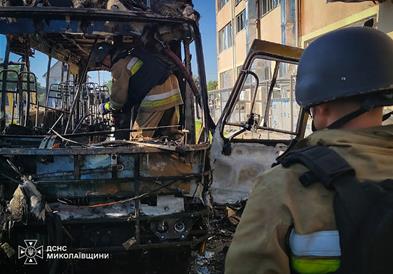 Украински дронови нападнаа 600 километри во Русија – во пламен база со стратешки бомбардери