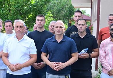 Филипче: Власта е исплашена, посегна по децата, организаторите и напаѓачите мора да одговараат