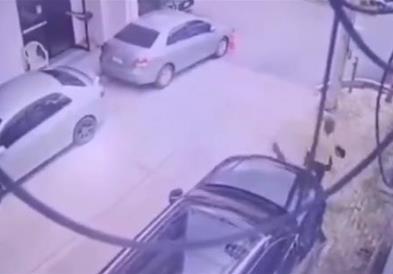 Видео: Поранешен тајландски пратеник уби локален функционер. „Не сакав да пукам во него.“