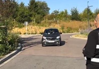 Видео-Фото: „Ферари“, „Мерцедес“, „Порше“ „Бентли“ ... на паркингот на ПСЖ, а потоа се појави тој и сите останале без зборови!