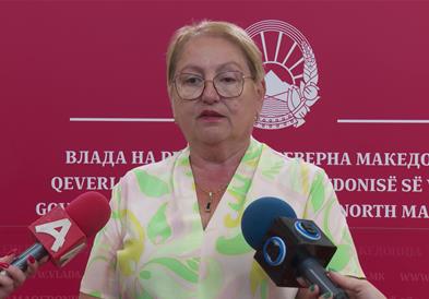 Почна првиот уписен рок на УКИМ: Идните бруцоши ги предадоа документите на факултетите