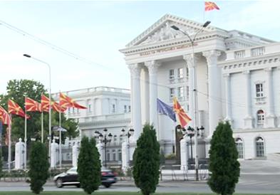 Владата во вторник на седница ќе ја донесе мерката „училишна кошничка“