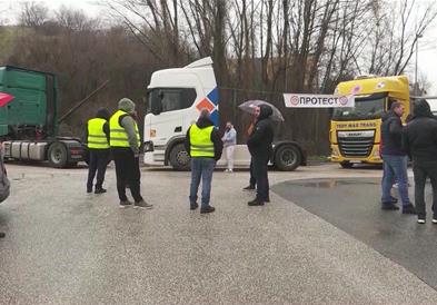 Транспортерите следниот понеделник излегуваат на протест пред делегацијата на ЕУ во Скопје