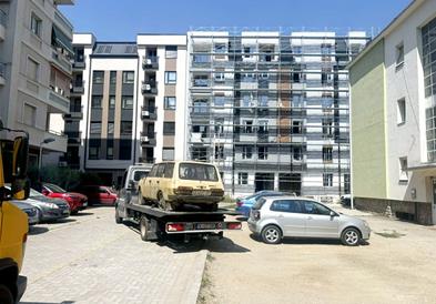 Општина Аеродром отстранува хаварисани возила од јавните површини