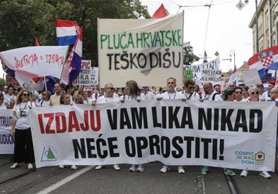 Протест „Марш за Лика, марш за Хрватска“ во Загреб, за нелегално исфрлени 33.000 тони опасен отпад  