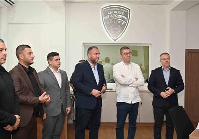Министерот Тошковски и премиерот Мицкоски во СВР Велес: „Безбеден град“ ставен во функција