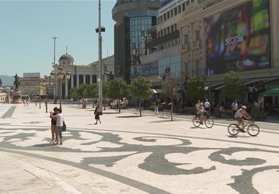  Младите во Македонија се осамостојуваат дури по 30-тата година, во ЕУ просекот е 26 години