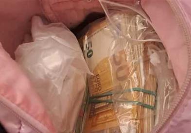 Фрлиле комода со скриени 50.000 евра- на жената што ги пронашла ѝ се заканува затвор 