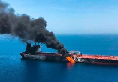 Корпусот на гардата на исламската револуција погоди танкер за нафта во Ормускиот Теснец
