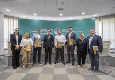 Министерот Серафимовски потпиша девет договори за промоција на домашното производство и развој на руралните средини