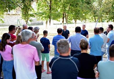 Филипче: Земјоделците плачат, родот им скапува - власта не сака да ги слушне