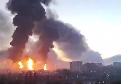 Видео: Масовен напад со дронови врз Москва. Има загинати и повредени, погодена  рафинерија