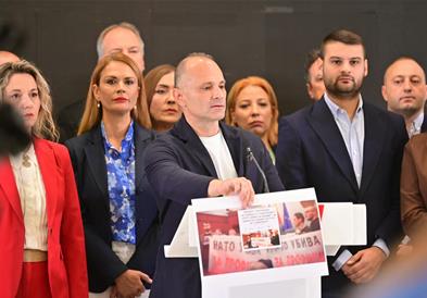 Филипче: Тотална шизофренија – мала група пучисти со сите сателити на Мицкоски на една маса!