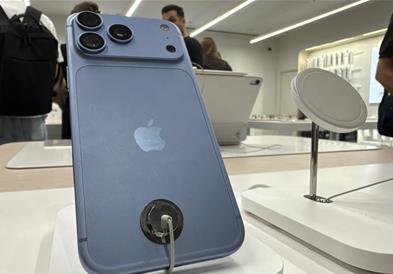 Купувачите на „iPhone 18 Pro“ пријавуваат необичен проблем