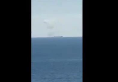 Видео: Погоден турски брод во Црното Море; двајца загинати, 11 повредени
