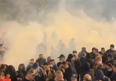 Демонстранти и полицијата се судрија пред косовскиот парламент