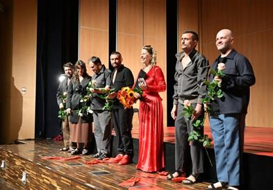 Уште еден успех на НУ Народен театар Битола, преполна сала за „Кориолан“ во Полска