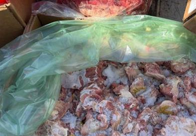 АХВ: Запленети и уништени се 1000 килограми пилешки желудник