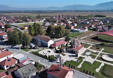 Репортажа од предизборна Брвеница: Симбол за соживот и прибежиште за жителите од урбаните средини 