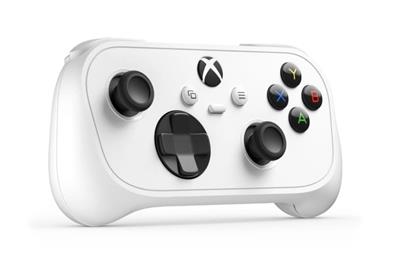 „Microsoft“ ги изненади сите со својот најмал „Xbox“ контролер