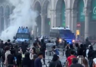 Катастрофално во Франција: Едно лице почина на протестите, повеќе од 800 приведени