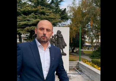 Ѓорѓиевски: Го вративме вандализираното спомен-обележје на децата бегалци од Егејска Македонија