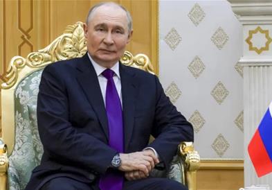 Чешкиот претседател е загрижен за Путин: Има опсесивен страв дека ќе го убијат, параноичен е и лошо информиран (ВИДЕО)