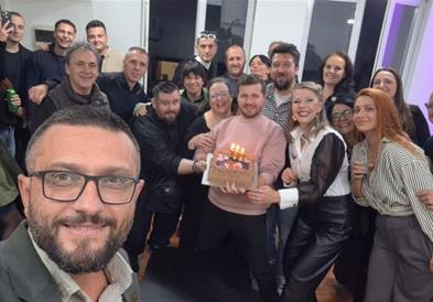 „Кокошка“ на НУ Народен театар Битола ја доживеа својата 100. изведба