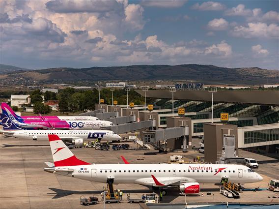 Откажани летовите од Виена до Скопје и обратно поради штрајк 