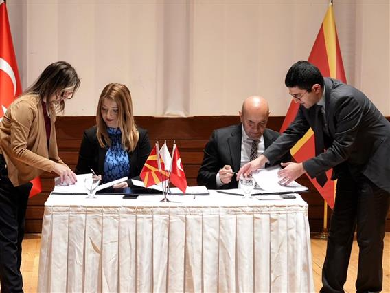 Потпишан Протокол за збратимување меѓу Скопје и Измир