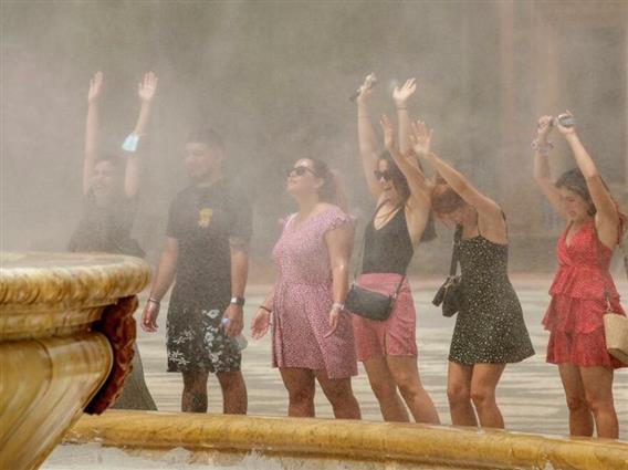 Сончево и топло со температура до 38 степени, попладне локална нестабилност