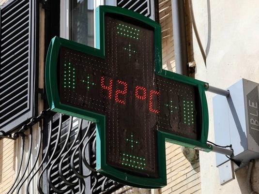 Речиси 9.000 смртни случаи во Франција за време на неделата со екстремни горештини